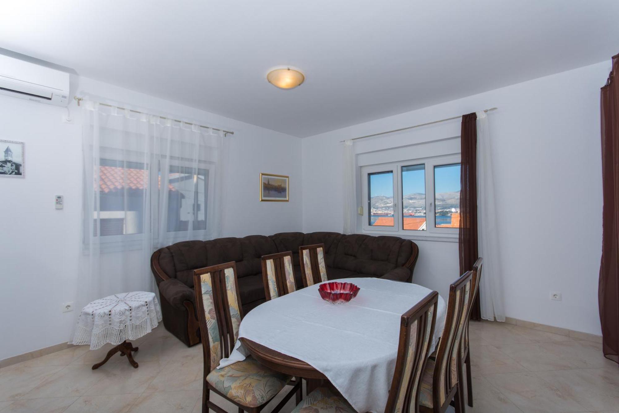 Villa Toncica โตรกีร์ ภายนอก รูปภาพ